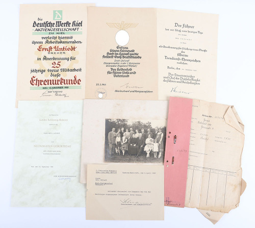 WW2 German Document Grouping to a Family from Kiel