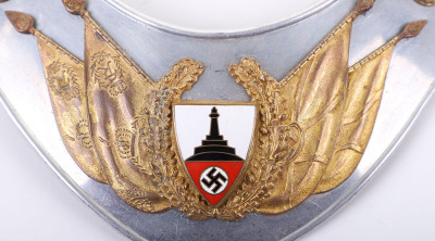 THIRD REICH VETERANS FLAG BEARERS GORGET - 4