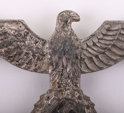 GERMAN WWII KRIEGSMARINE BREAST EAGLE IN METAL - 7