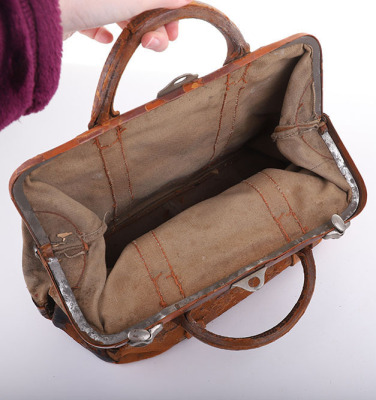 George E. Goodfellow medical bag - 5