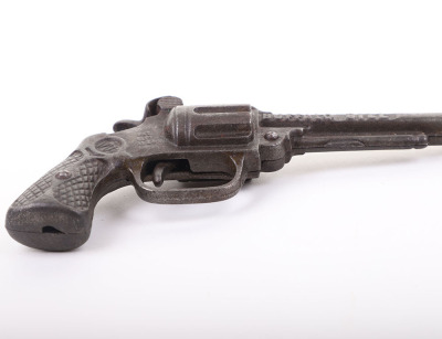 Buffalo Bill cast iron cap pistol - 6