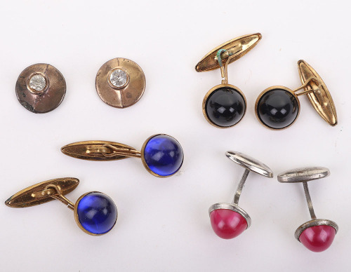Set of Wyatt Earp personal cuff links which were a gift to Earp from Tom Sharkey