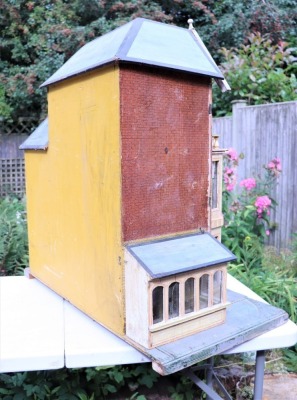 A Moritz Gottschalk blue roof dolls house with Garden room, German circa 1905, - 4