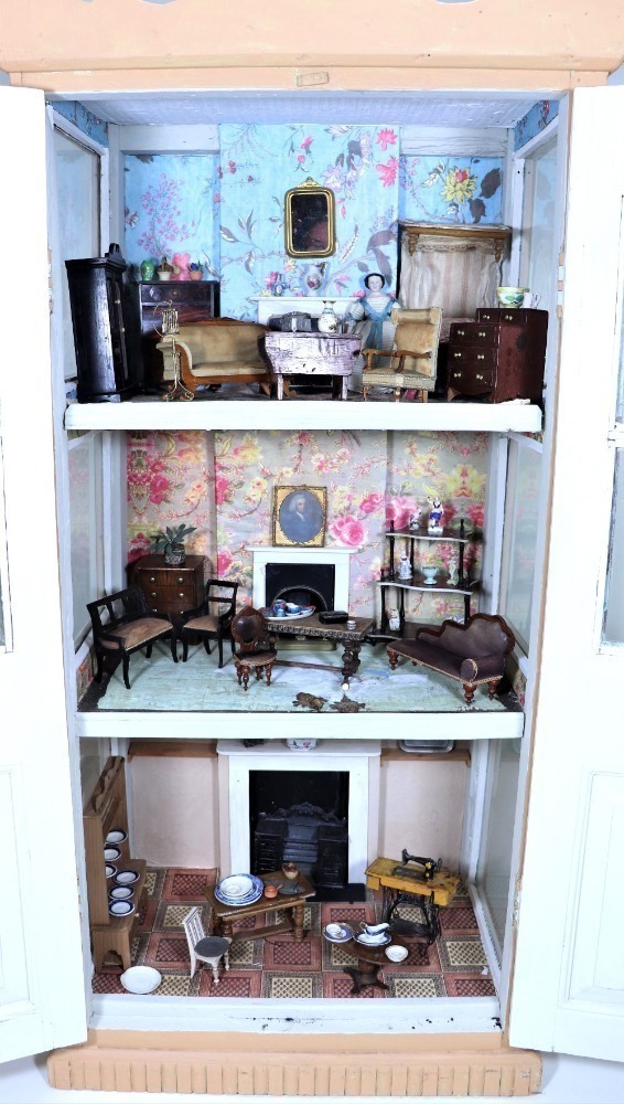 Unusual best sale dolls houses