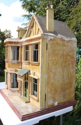 A Christian Hacker wooden Dolls House, German circa 1900, - 5