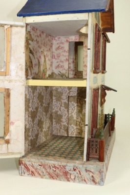 Two painted wooden dolls houses in the German style, - 3