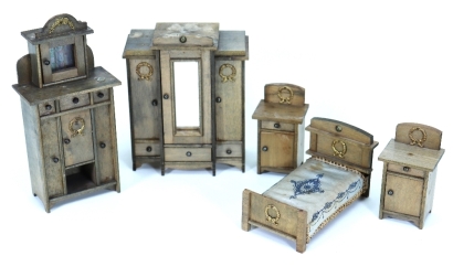 Bleached wooden Bedroom suite of Dolls House furniture, German 1890s,