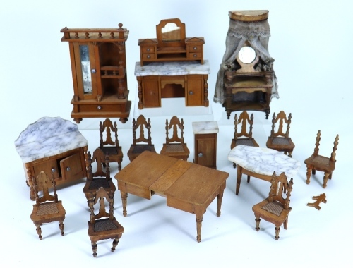 Selection of Schneegas wooden Dolls House furniture, German 1880s,