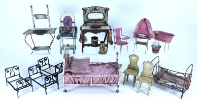 Tinplate Dolls House bathroom furniture, beds and stoves,