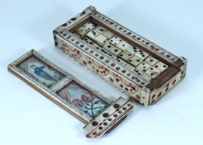 A good Prisoner of War bone games box with dominoes, early 19th century,