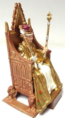 Britains set 5891 Centenary Dinner gift Queen Elizabeth II on Coronation Throne - 5