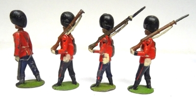 Britains Foot Guards marching FIRST VERSION with valise packs: - 3