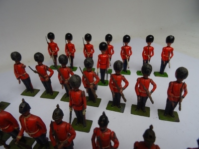 Britains set 205 Coldstream Guards at present - 7