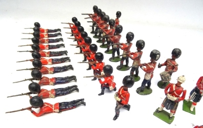 Britains Infantry, Highlanders and Foot Guards - 4