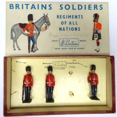 Britains set 2124 Royal Welch Fusiliers