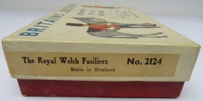 Britains set 2124 Royal Welch Fusiliers - 2