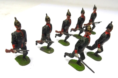 Britains Infantry running at the trail - 3