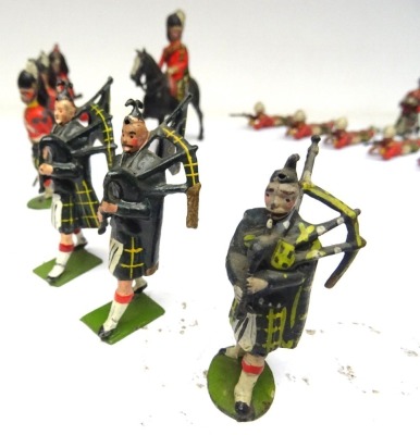 Britains Gordon Highlanders firing from sets 118 and 157 - 5