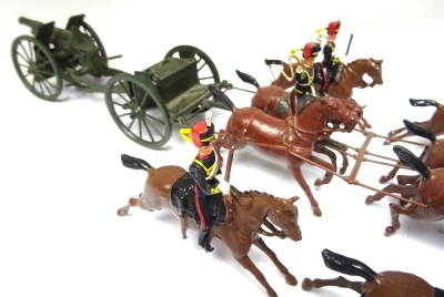 Britains set 39, Royal Horse Artillery Gun team - 9