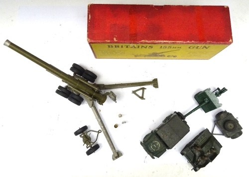 A britains 2064 155mm gun | Hartleys Auctioneers & Valuers A britains 2064 155mm gun | Hartleys Auctioneers & Valuers
