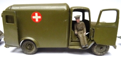 Britains round nose version Motor Vehicles - 5