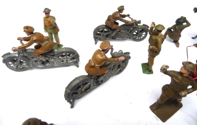 Crescent, Timpo and Hill WWII khaki British Infantry with 1930s hand carried cannon - 6