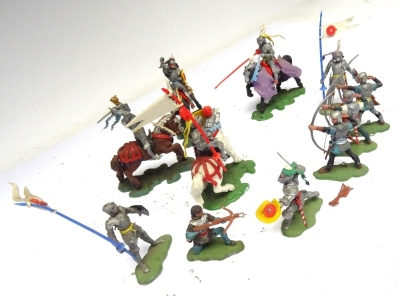Britains Swoppet plastic Knights - 2