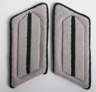 Pair of German Army Administration Officials Tunic Collar Tabs