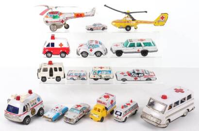 Quantity of Chinese/Japanese Ambulance tinplate fiction models