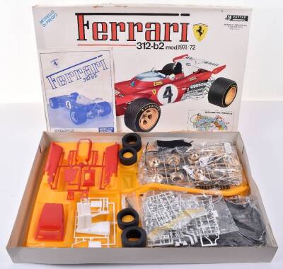 Protar (Italy) Ferrari 312-b2 1971-72 Formula 1 Racing Car, plastic contruction kit - 2