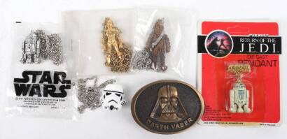 Star Wars 1977 Nestle Mail Away Necklaces