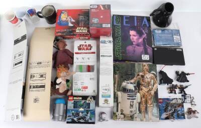 A Mixed lot of Star Wars items - 2