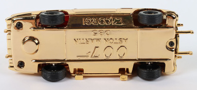 Corgi James Bond Aston Martin DB5, gold plated - 5