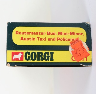 Scarce Corgi London Transport Whizzwheels Gift Set 11 - 5