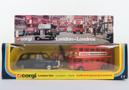Corgi London Gift Set 11