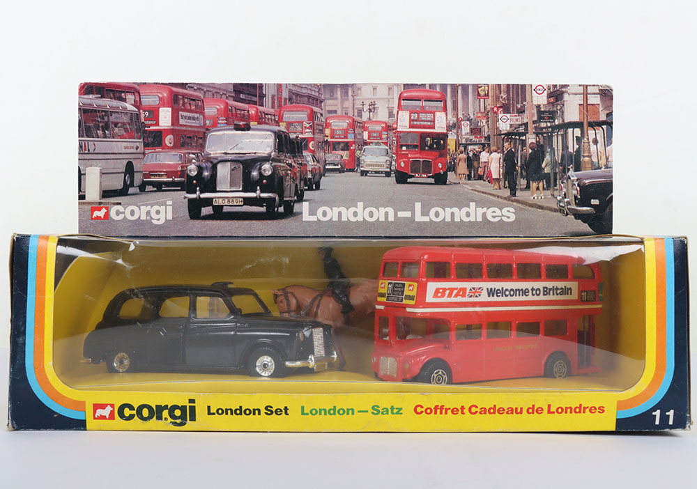 Corgi London Gift Set 11 