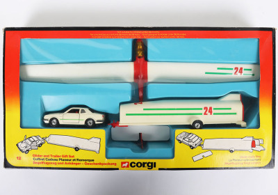 Corgi Glider and Trailer Gift Set 12
