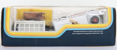 Corgi Gift Set 31 Safari Land Rover and Animal Trailer - 3