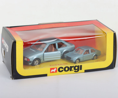 Corgi 1359 Ford Escort Little & Large Set