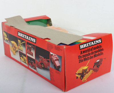 Britains 9575 Holland Combine Harvester TR85 - 5