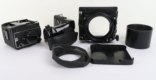 Mamiya 645 1000S Camera body