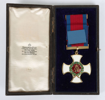 Single Distinguished Service Order (D.S.O) - 4