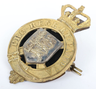 Victorian Royal Guernsey Light Infantry Officers Glengarry Badge - 2