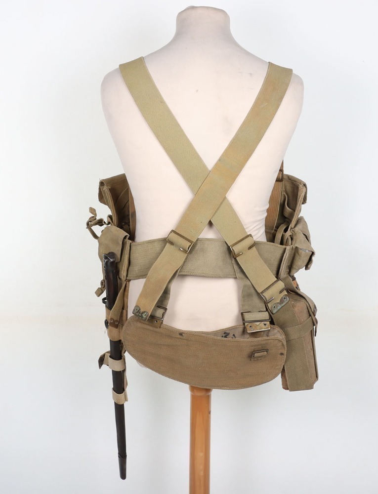 08 Pattern Webbing WW1 British 08 Pattern Webbing Set with 1907 Bayonet