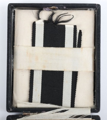 1914 Iron Cross 2nd Class with Presentation Case - 6