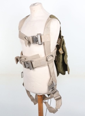 WW2 German Fallschirmjäger (Paratroopers) Parachute Harness with Straps and Original Canvas Carrying Bag with Matching Numbers - 11