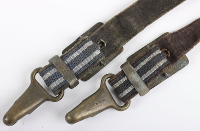 WW2 German Luftwaffe Officers 2nd Pattern Dress Dagger Hangers - 4