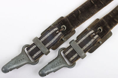 WW2 German Luftwaffe Officers 2nd Pattern Dress Dagger Hangers - 4