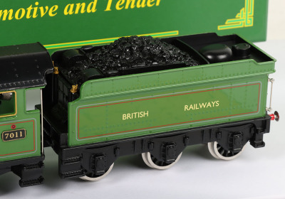 ACE Trains E/7/2 0 gauge 4-6-0 Castle class ‘Banbury Castle’ locomotive and tender - 4