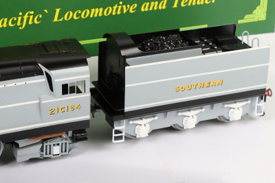 ACE Trains E/9 0 gauge 4-6-2 Bullied Pacific ‘Fighter Command’ locomotive and tender - 3